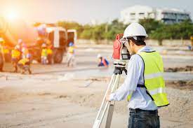 What Are the Duties of a Land Surveyor?